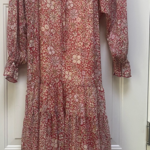Free People Feeling Groovy Maxi
Dress Size XS only worn a few times ! - Picture 8 of 16